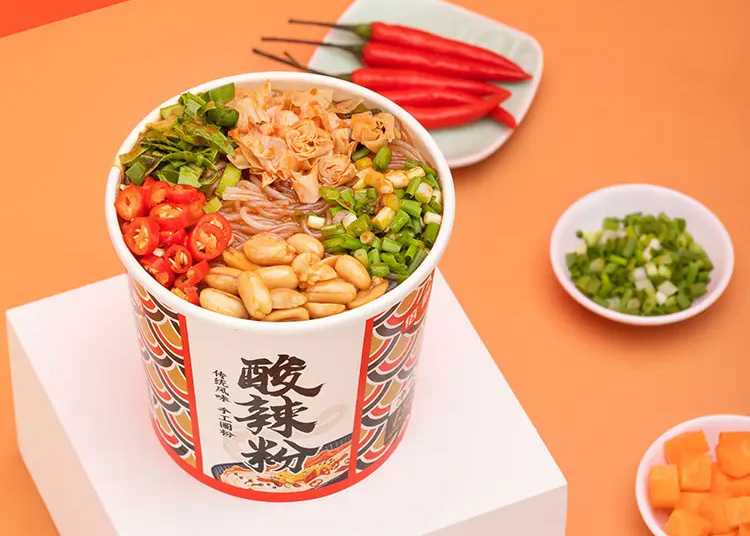 【品質(zhì)之選】桶裝泡面封口包裝生產(chǎn)線：攜手陳村、楊掌柜、金華、顧大嫂、統(tǒng)一，共鑄食品包裝新篇章